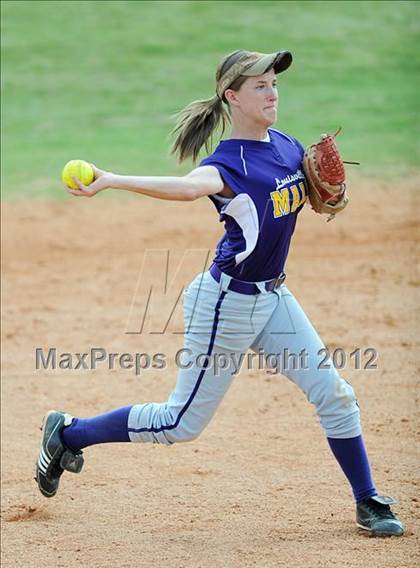 Thumbnail 1 in Sparkman vs. Louisville Male (Bob Jones Softball Tourney) photogallery.