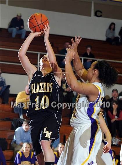 Thumbnail 2 in Lancaster Mennonite @ Lancaster Catholic photogallery.