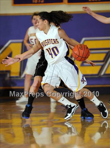 Thumbnail 1 in Lancaster Mennonite @ Lancaster Catholic photogallery.