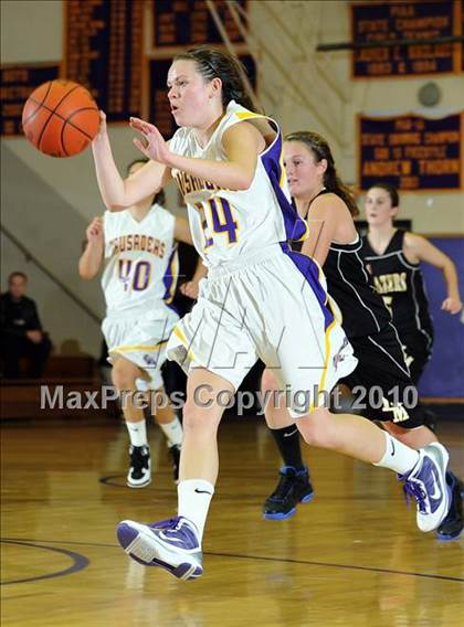 Thumbnail 3 in Lancaster Mennonite @ Lancaster Catholic photogallery.