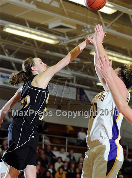 Thumbnail 2 in Lancaster Mennonite @ Lancaster Catholic photogallery.