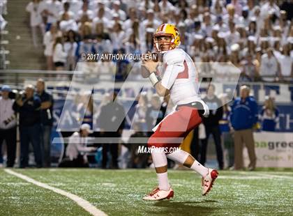 Thumbnail 2 in Santa Margarita vs. Mission Viejo photogallery.