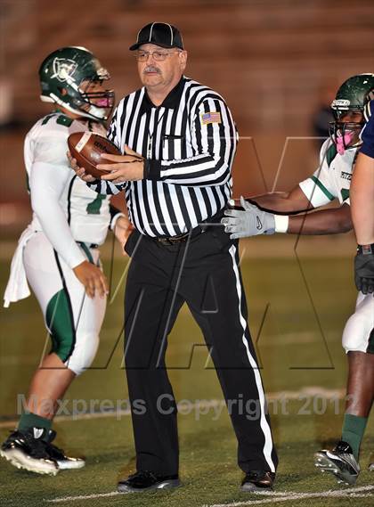 Thumbnail 2 in Little Elm vs. Poteet (UIL 4A Division 2 Bi-District Playoff) photogallery.