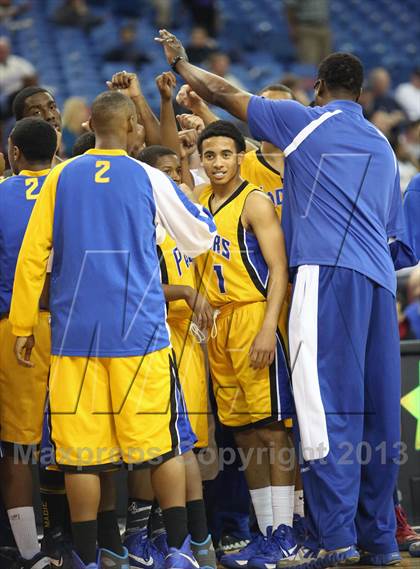 Thumbnail 1 in Grant vs Sacramento (CIF SJS D2 Semifinal) photogallery.