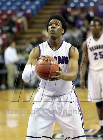 Thumbnail 2 in Grant vs Sacramento (CIF SJS D2 Semifinal) photogallery.
