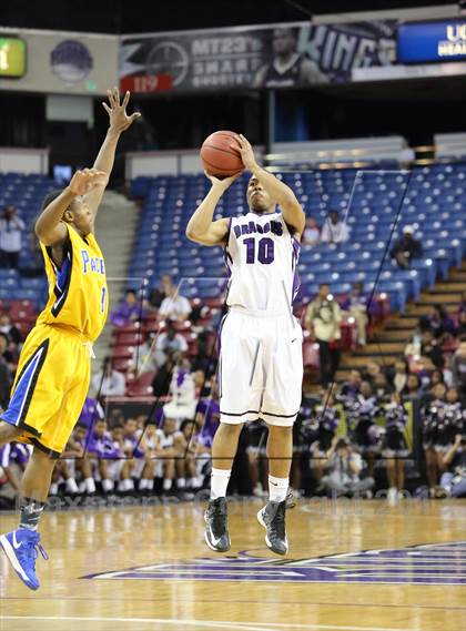 Thumbnail 2 in Grant vs Sacramento (CIF SJS D2 Semifinal) photogallery.