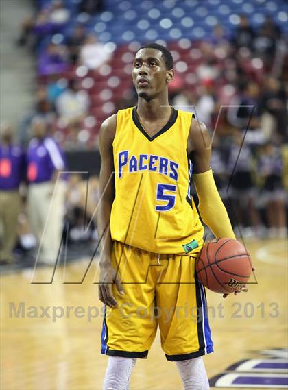 Thumbnail 3 in Grant vs Sacramento (CIF SJS D2 Semifinal) photogallery.