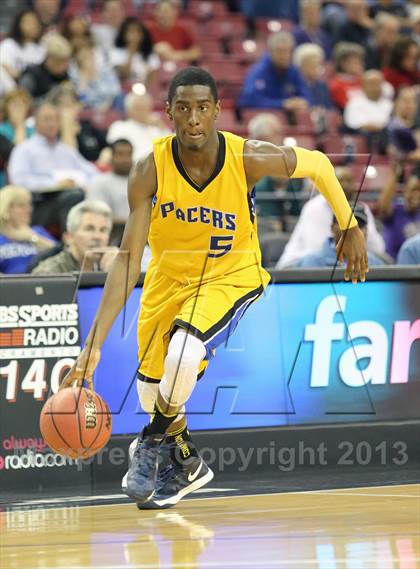 Thumbnail 3 in Grant vs Sacramento (CIF SJS D2 Semifinal) photogallery.
