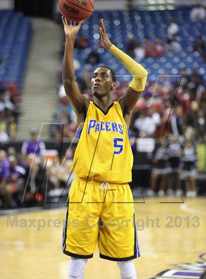 Thumbnail 2 in Grant vs Sacramento (CIF SJS D2 Semifinal) photogallery.