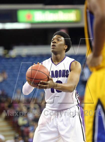 Thumbnail 3 in Grant vs Sacramento (CIF SJS D2 Semifinal) photogallery.