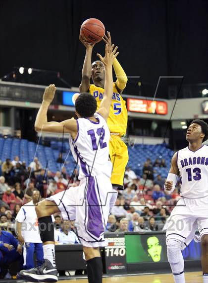 Thumbnail 2 in Grant vs Sacramento (CIF SJS D2 Semifinal) photogallery.