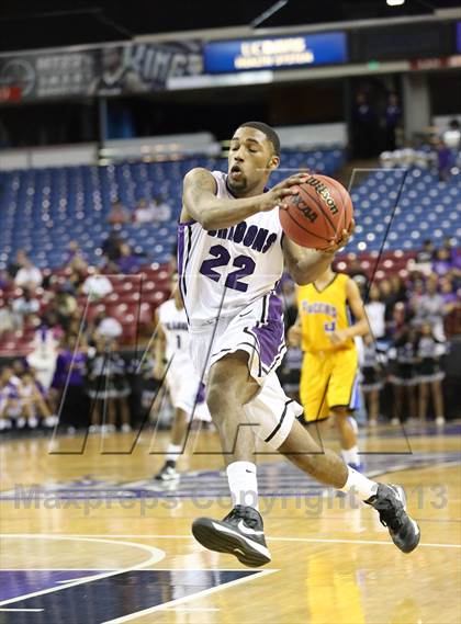 Thumbnail 2 in Grant vs Sacramento (CIF SJS D2 Semifinal) photogallery.
