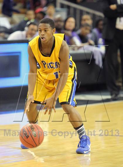 Thumbnail 3 in Grant vs Sacramento (CIF SJS D2 Semifinal) photogallery.