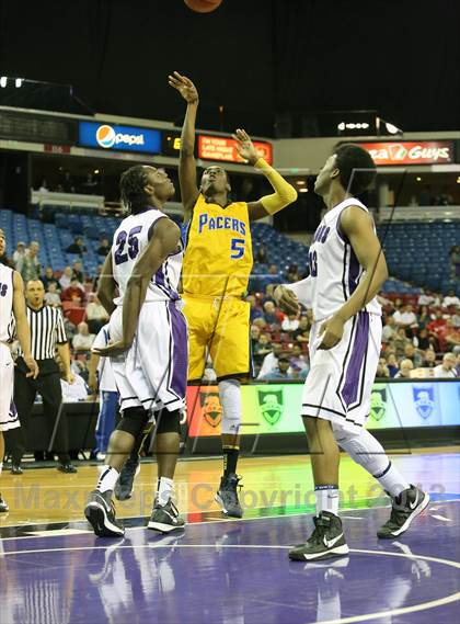 Thumbnail 3 in Grant vs Sacramento (CIF SJS D2 Semifinal) photogallery.