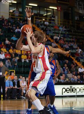 Thumbnail 2 in Olean vs Malverne (NYSPHSAA Class B Final) photogallery.