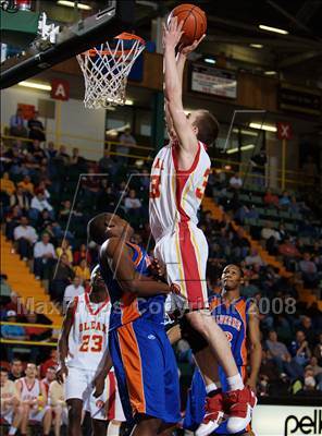 Thumbnail 2 in Olean vs Malverne (NYSPHSAA Class B Final) photogallery.