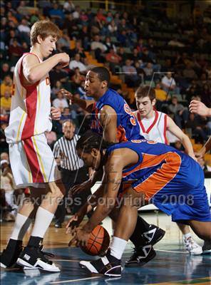 Thumbnail 3 in Olean vs Malverne (NYSPHSAA Class B Final) photogallery.
