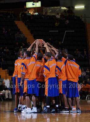 Thumbnail 2 in Olean vs Malverne (NYSPHSAA Class B Final) photogallery.