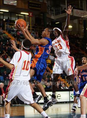 Thumbnail 3 in Olean vs Malverne (NYSPHSAA Class B Final) photogallery.