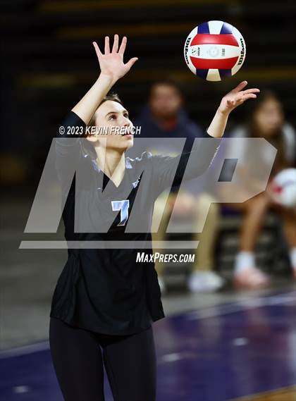 Thumbnail 3 in Estrella Foothills vs. American Leadership Academy - Gilbert North (AIA 4A Final) photogallery.