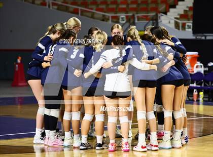 Thumbnail 3 in Estrella Foothills vs. American Leadership Academy - Gilbert North (AIA 4A Final) photogallery.