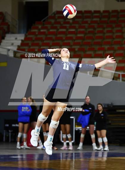 Thumbnail 2 in Estrella Foothills vs. American Leadership Academy - Gilbert North (AIA 4A Final) photogallery.