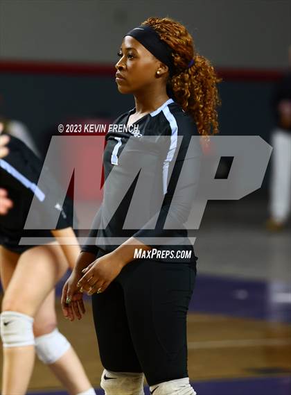 Thumbnail 2 in Estrella Foothills vs. American Leadership Academy - Gilbert North (AIA 4A Final) photogallery.