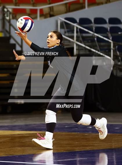 Thumbnail 2 in Estrella Foothills vs. American Leadership Academy - Gilbert North (AIA 4A Final) photogallery.