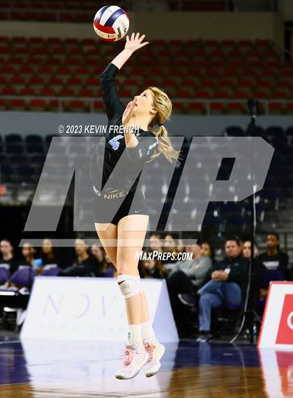 Thumbnail 3 in Estrella Foothills vs. American Leadership Academy - Gilbert North (AIA 4A Final) photogallery.