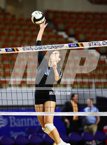 Thumbnail 2 in Estrella Foothills vs. American Leadership Academy - Gilbert North (AIA 4A Final) photogallery.