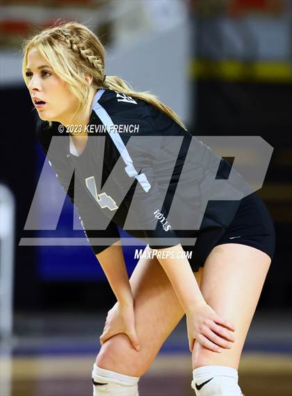 Thumbnail 2 in Estrella Foothills vs. American Leadership Academy - Gilbert North (AIA 4A Final) photogallery.