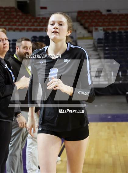 Thumbnail 3 in Estrella Foothills vs. American Leadership Academy - Gilbert North (AIA 4A Final) photogallery.