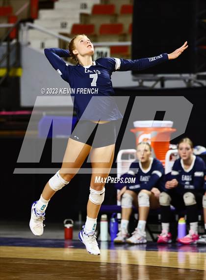 Thumbnail 2 in Estrella Foothills vs. American Leadership Academy - Gilbert North (AIA 4A Final) photogallery.