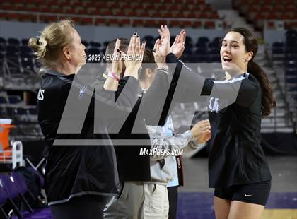 Thumbnail 2 in Estrella Foothills vs. American Leadership Academy - Gilbert North (AIA 4A Final) photogallery.