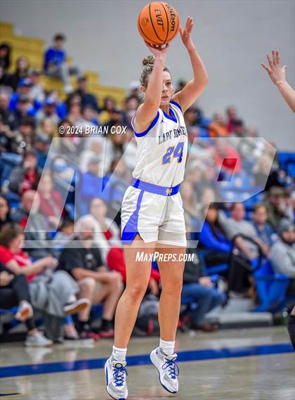Thumbnail 2 in Mountain Home vs Farmington (Ultimate Auto Tournament) photogallery.