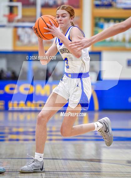 Thumbnail 3 in Mountain Home vs Farmington (Ultimate Auto Tournament) photogallery.