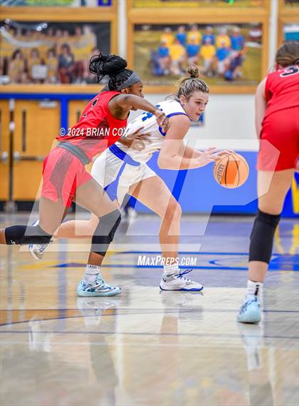 Thumbnail 3 in Mountain Home vs Farmington (Ultimate Auto Tournament) photogallery.