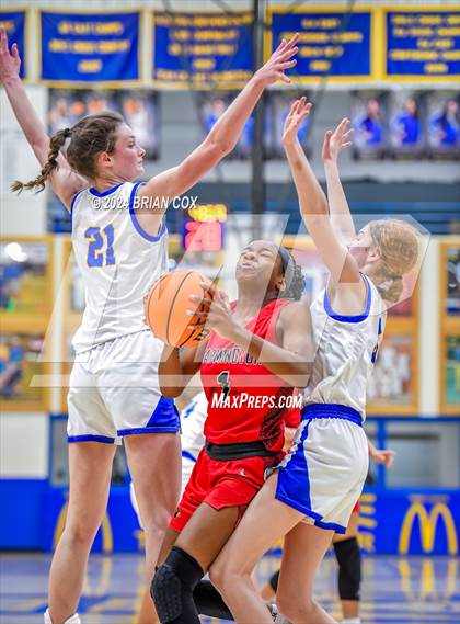 Thumbnail 3 in Mountain Home vs Farmington (Ultimate Auto Tournament) photogallery.