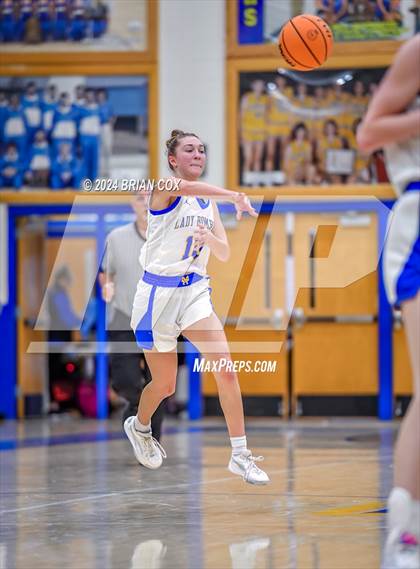 Thumbnail 2 in Mountain Home vs Farmington (Ultimate Auto Tournament) photogallery.