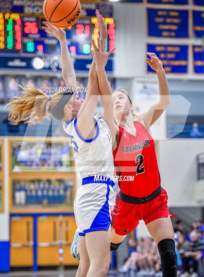 Thumbnail 2 in Mountain Home vs Farmington (Ultimate Auto Tournament) photogallery.