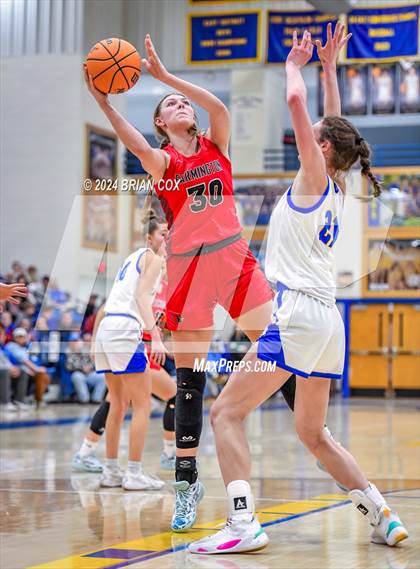 Thumbnail 2 in Mountain Home vs Farmington (Ultimate Auto Tournament) photogallery.