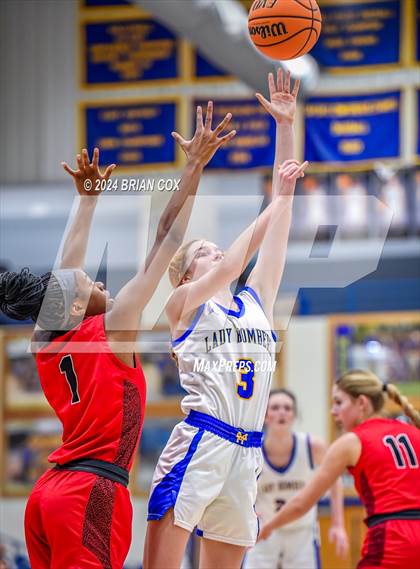Thumbnail 2 in Mountain Home vs Farmington (Ultimate Auto Tournament) photogallery.