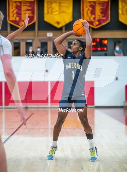Thumbnail 2 in Mater Dei Catholic @ Torrey Pines photogallery.
