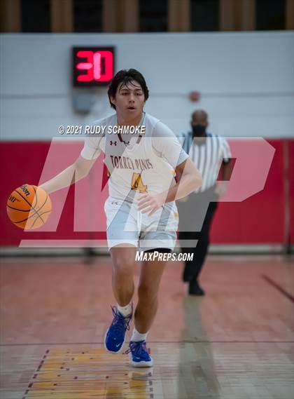 Thumbnail 1 in Mater Dei Catholic @ Torrey Pines photogallery.