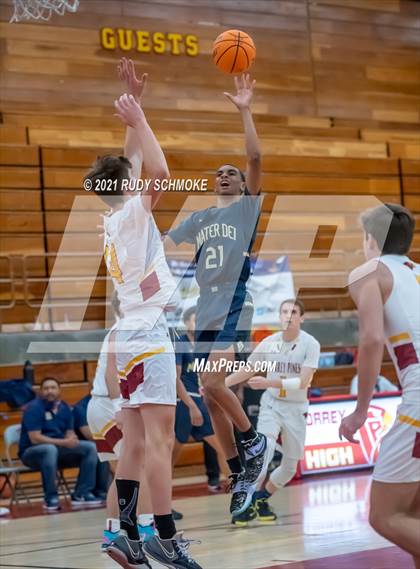 Thumbnail 2 in Mater Dei Catholic @ Torrey Pines photogallery.