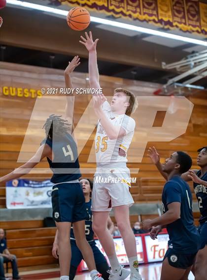 Thumbnail 1 in Mater Dei Catholic @ Torrey Pines photogallery.