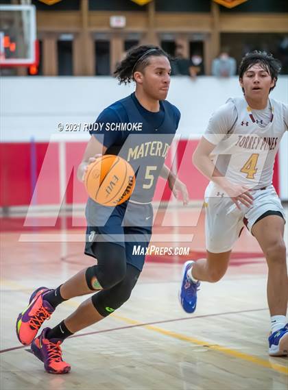 Thumbnail 2 in Mater Dei Catholic @ Torrey Pines photogallery.