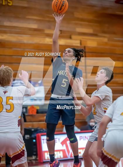 Thumbnail 2 in Mater Dei Catholic @ Torrey Pines photogallery.