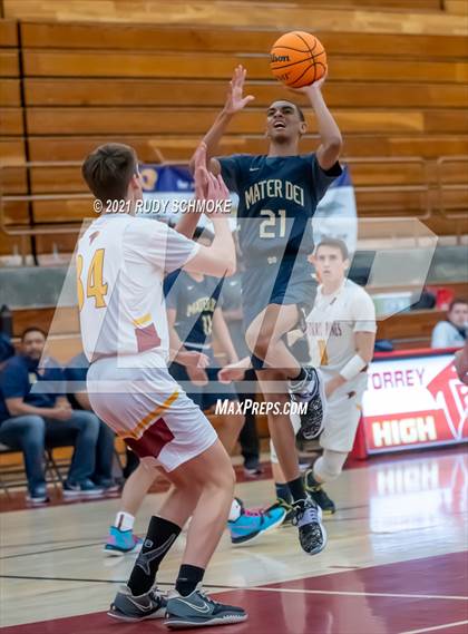 Thumbnail 1 in Mater Dei Catholic @ Torrey Pines photogallery.