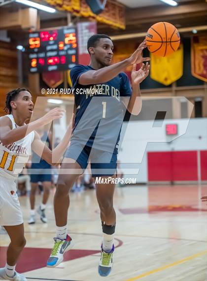 Thumbnail 1 in Mater Dei Catholic @ Torrey Pines photogallery.